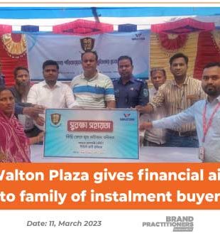 Walton-Plaza-gives-financial-aid-to-family-of-instalment-buyer