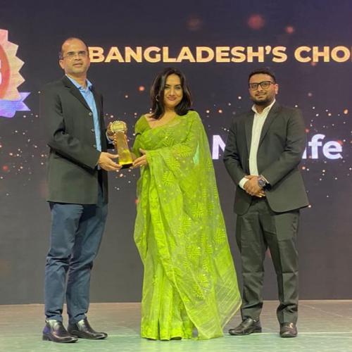 MetLife-Bangladesh-for-obtaining-the-Superbrands-Bangladesh-2